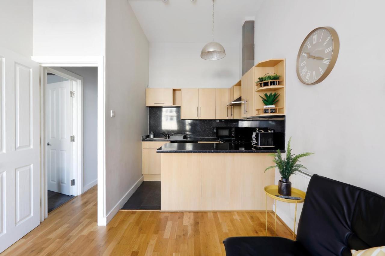 Great 2 Bedroom Apt By The Beach And Town Brighton Eksteriør bilde